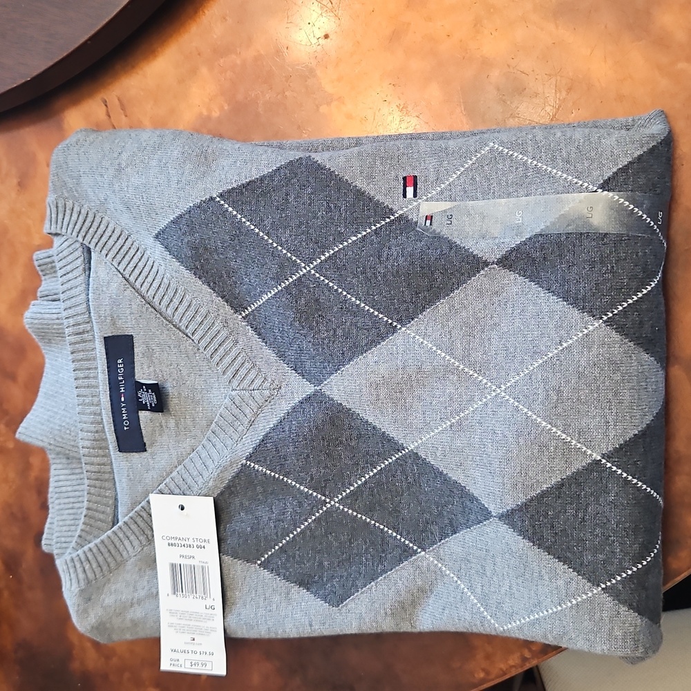 Tommy Hilfiger sweater